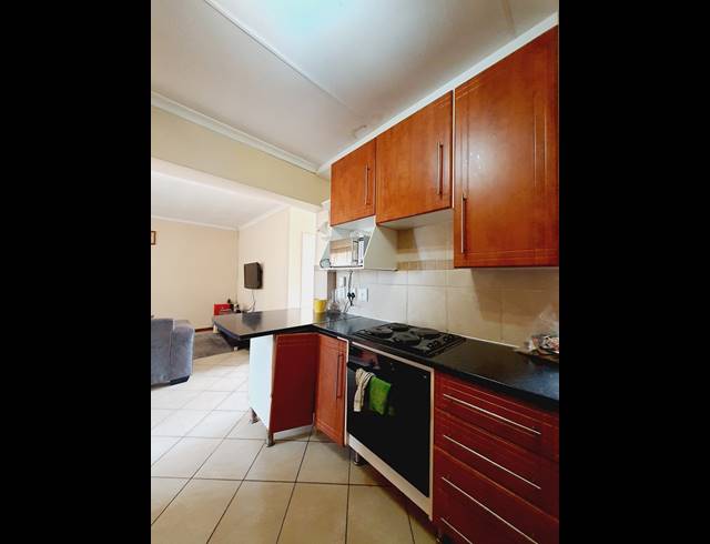 2 BEDROOM APARTMENT RENTED IN NOORDWYK